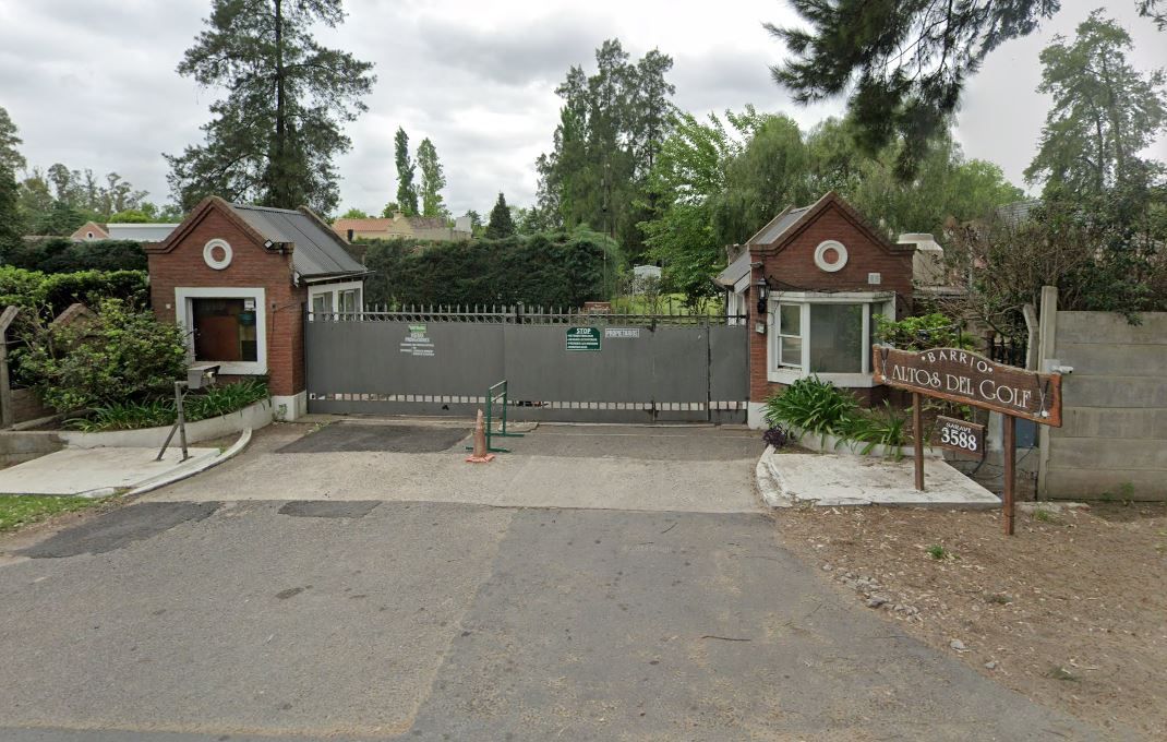 Altos del Golf - barrio privado con Barrio privado
