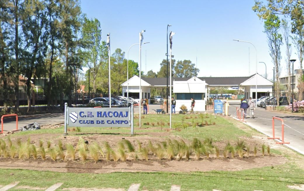Hacoaj - barrio privado con Barrio privado
