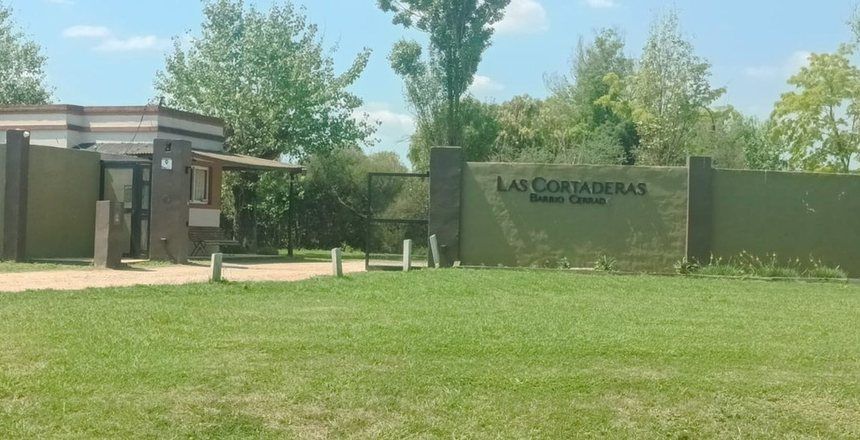Las Cortaderas