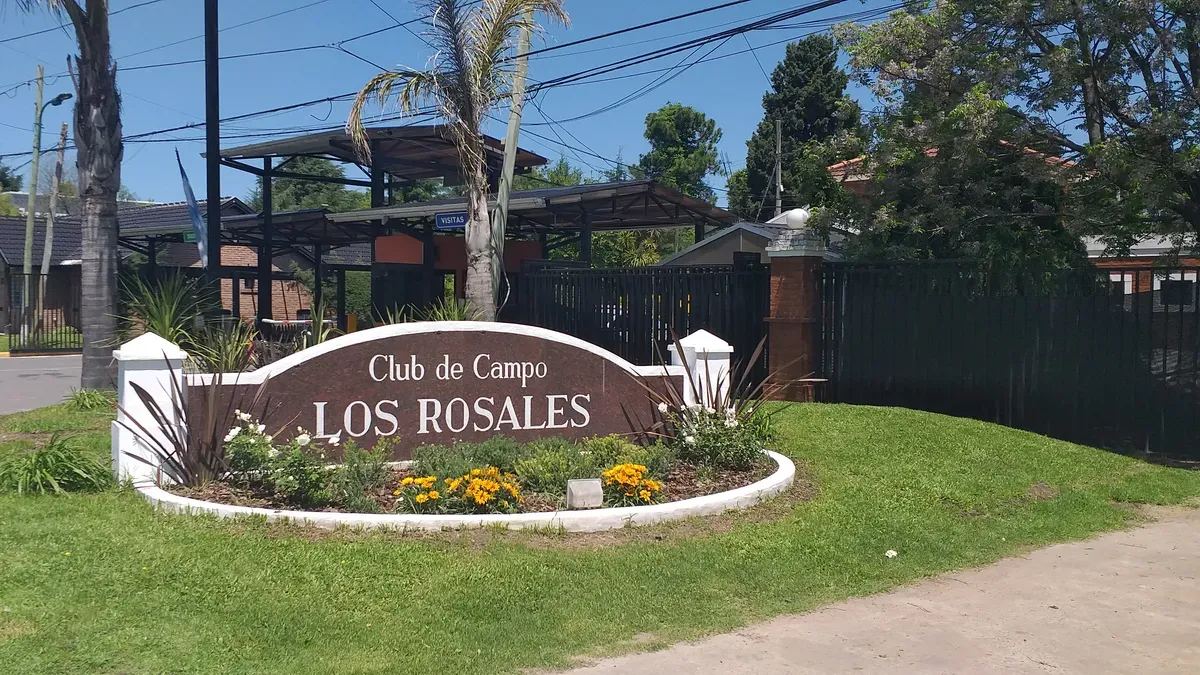 Los Rosales - barrio privado con Country