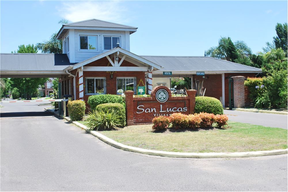 San Lucas Village